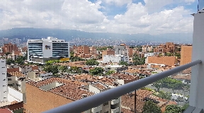 Apartamento en venta en Conquistadores - Medellin