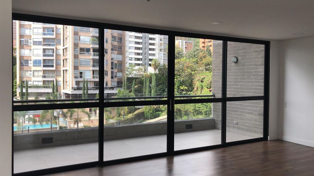 Destacado apartamento en venta en Medellin Poblado