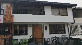 Monick casa en venta en Medellin Guayabal