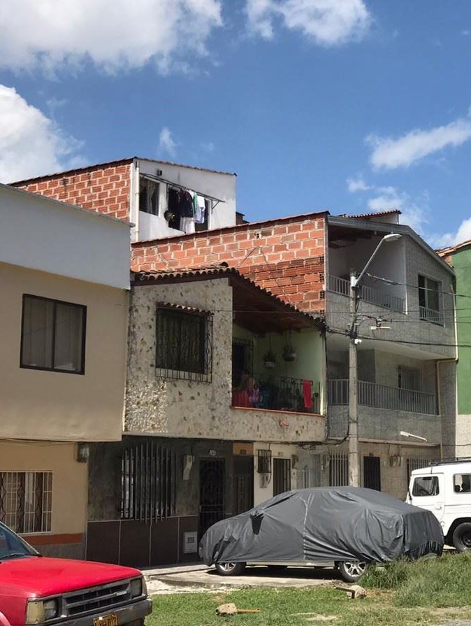 La Gloria Edificio en Venta en Itagui