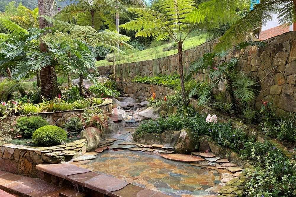 Casa en el Bosque con Fantásticas Vistas a Medellín en Venta - Envigado