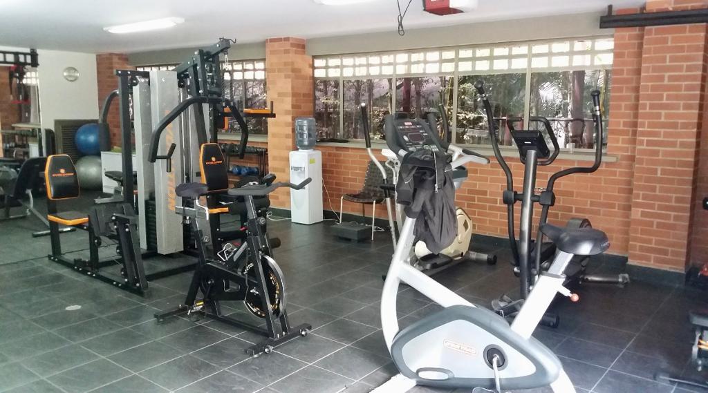 Amplia Casa de 3 Niveles con Gym en Venta en Los Balsos-Medellin