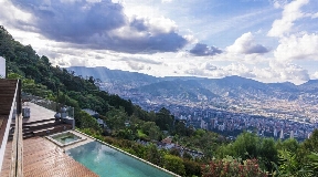 Modern and luxurious house with the best view of Medellín located in Las Palmas.