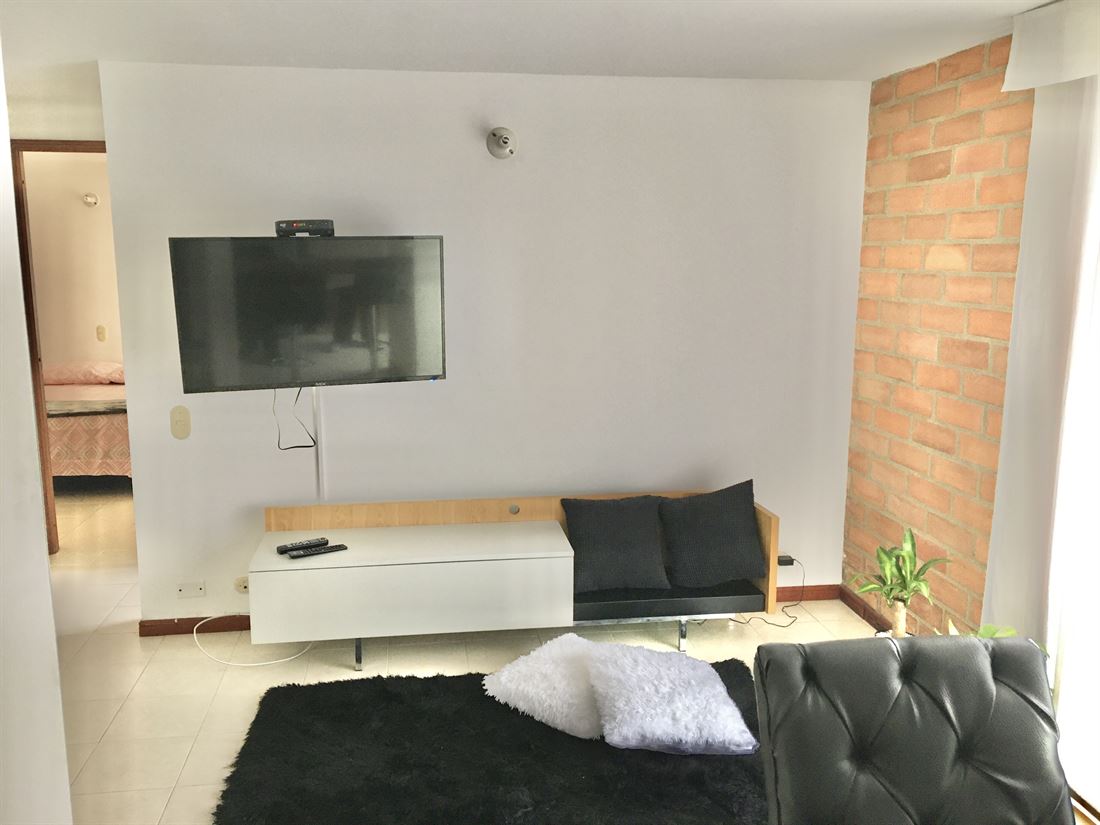 Excelente apartamento en arriendo en Medellin Poblado VM